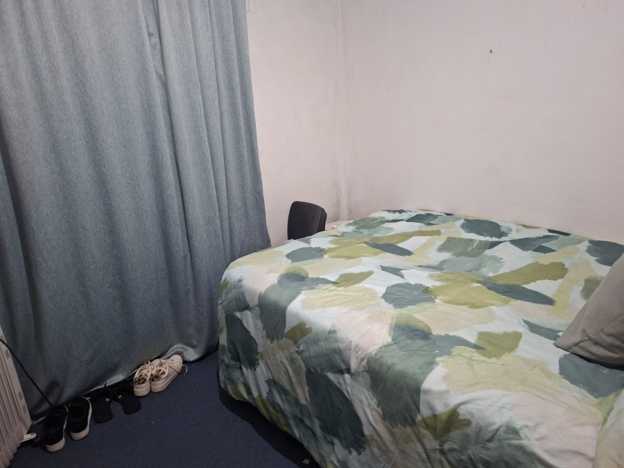 4 Bedroom Property for Sale in Ilitha Park Western Cape